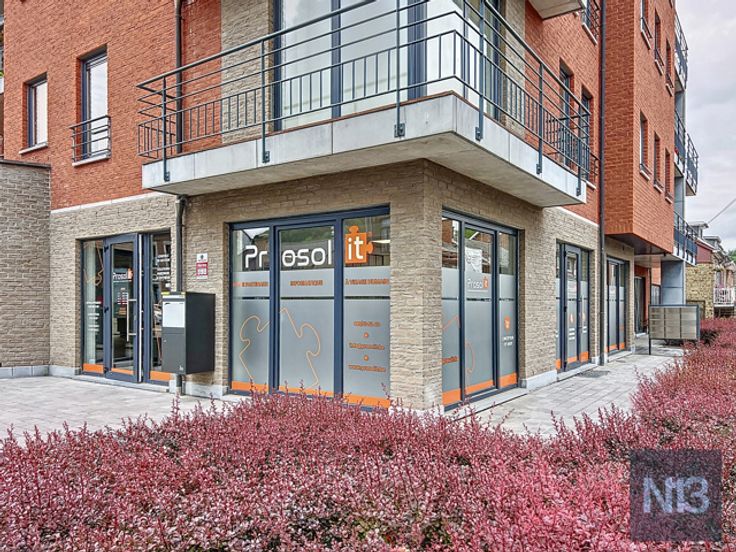 Immeuble de bureaux mixte à louer – 97m2 – Centre