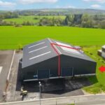 Entrepôt à louer – 400m2 – 2 400 €/mois – La Houssaie Entrepôt à louer – 400m2 – 2 400 €/mois – La Houssaie