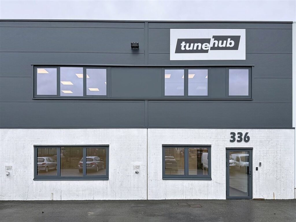 Bureaux et entrepôt à louer – 360m2 – 2850 €/mois – Mécalys Bureaux et entrepôt à louer – 360m2 – 2850 €/mois – Mécalys